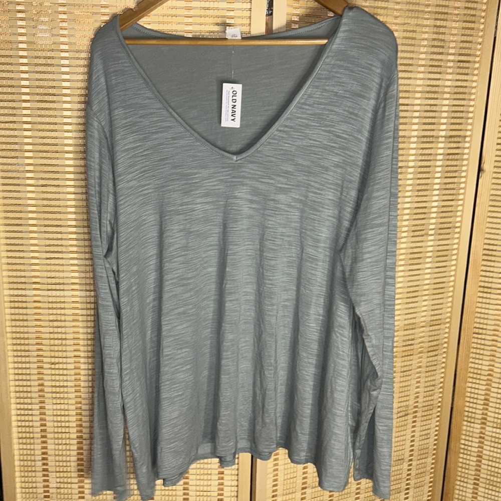 Women’s Old NavY NWT Luxe V-neck light gray XXL TALL long sleeve tee